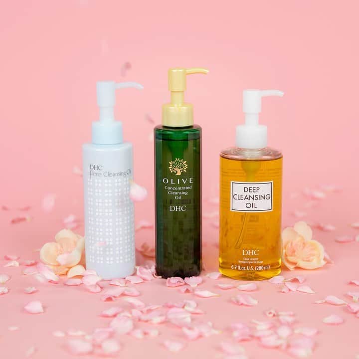 DHC Skincareのインスタグラム：「The results are in! Oil Cleansers are the skincare product you can not live without!  Our oil Cleansers are perfect for dissolving sebum, removing all traces of makeup, and sunscreen and leaving skin freshly cleansed with zero residue.   Right now you can get your favorite oil cleanser for 20% off!  Use code: Hanami22 Hurry! Sale ends soon!」