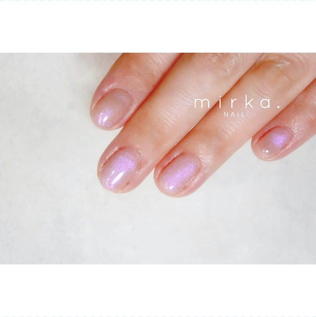 mirka. NAIL(ミルカネイル)さんのインスタグラム写真 - (mirka. NAIL(ミルカネイル)Instagram)「⁡ ⁡ ⁡ ⁡ ナチュラルなマグネットネイル ⠜ ⁡ ⁡ ⁡ ⁡ ………………………………………………………… ⁡ ご予約、お問い合わせは LINE ID⇒ @mirka.nail (@含む)まで。 ⁡ ご新規様はハイライトの「ご案内」と「ご予約方法」を必ずお読みいただいてからご予約くださいますようお願いいたします。 空き状況はや詳細はLINEの投稿からご確認ください。 ⁡ 感染予防対策をしっかり行ったうえでお客様をお迎えしております。 ⁡ 〈感染予防の取り組み〉と〈お客様へのお願い〉を ハイライトにてまとめておりますので、ご確認くださいませ◯ ⁡ ⁡ ⁡ #mirkanail#nails#nail#nailart#naildesign #ショートネイル#ネイルアート#ネイルデザイン#ネイル#大人ネイル#シンプルネイル#オフィスネイル#ニュアンスネイル#ナチュラルネイル#カジュアルネイル#ショートネイルデザイン #プライベートサロン#プライベートネイルサロン#東京ネイルサロン#東京ネイル#江東区ネイルサロン」4月12日 11時51分 - mirka.nail