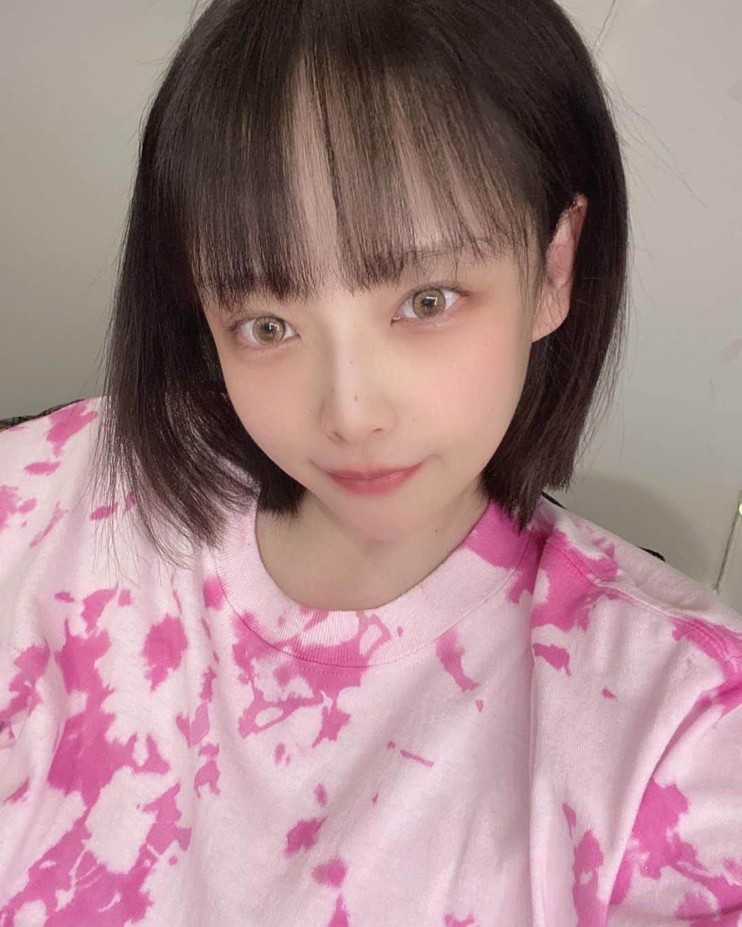 大谷雅恵のインスタグラム：「ボブに落ち着く40歳。  #40歳 #ボブ #ぽっちゃり」
