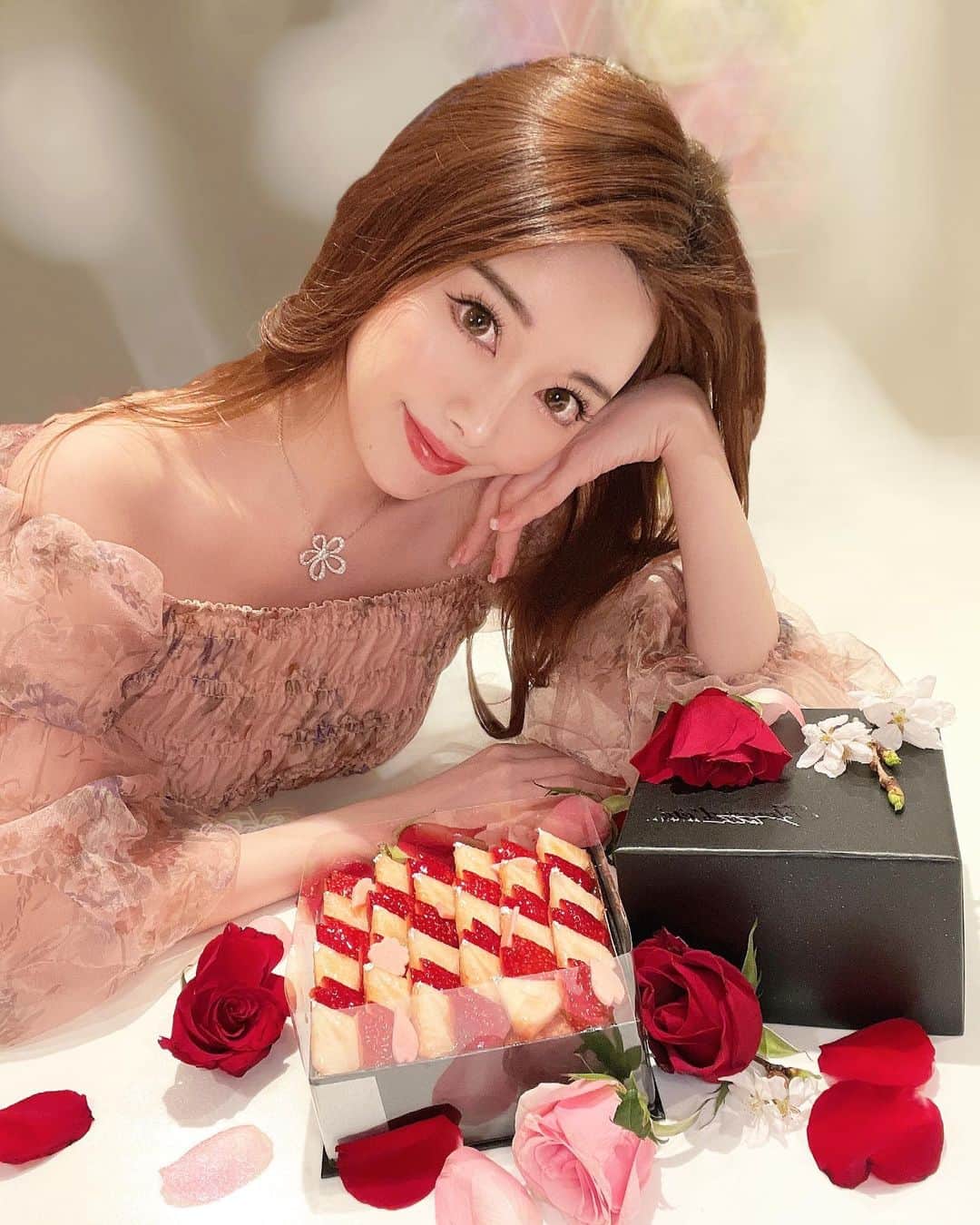 小川ももえのグルメインスタ