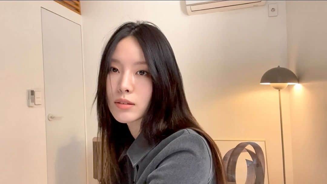 イム・キムのインスタグラム：「off my face justin bieber cover 🎤🤍full version link in bio」