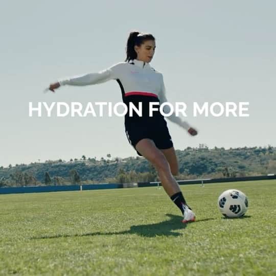 アレックス・モーガンのインスタグラム：「I’m so excited to officially join #TeamBODYARMOR!! Stay hydrated with @DrinkBODYARMOR and always push for #OneMore⚽️」