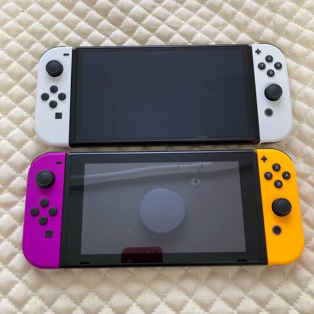 ヒラのインスタグラム：「新旧Switch。」