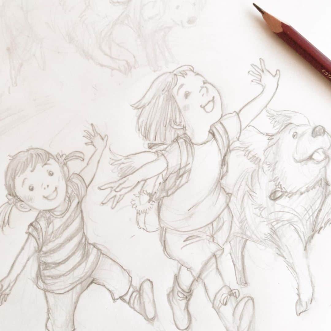 イラストレーター山崎牧子のインスタグラム：「Sketch today.  かわいい姉妹とワンちゃん のスケッチ。 小さい子が長靴履いてる姿は 微笑ましく眺めてしまいます。 トトロのサツキとメイちゃん みたいで… #スケッチ#子ども#イラスト#似顔絵#犬#ゴールデンレトリバー#sketch#babygirl#children#dog」