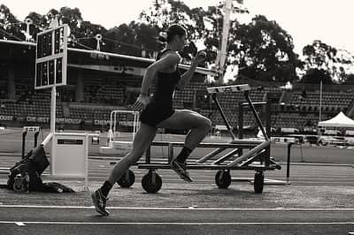 トミーシャ・クラークのインスタグラム：「my first opens national champs 🖤 📸 @lewchris」