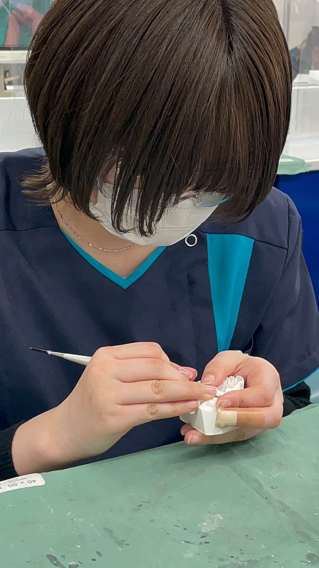 新東京歯科技工士学校のインスタグラム