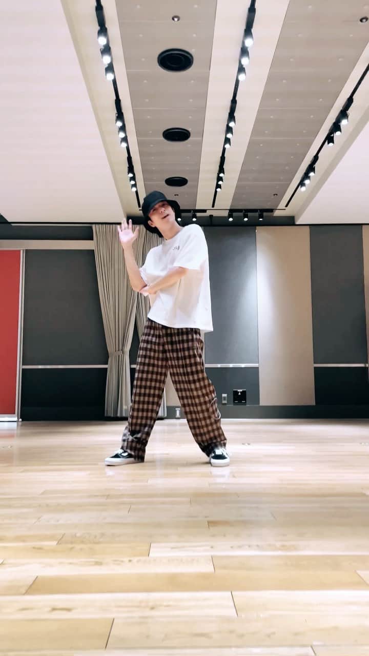 和田颯のインスタグラム：「. 今日のDa-iCE music Labのゲストは @befirst__official の皆さんです！Shining Oneをコラボさせていただきました！是非ご覧下さい＾＾という事でBye-Good-Bye #踊ってみた 🕺」