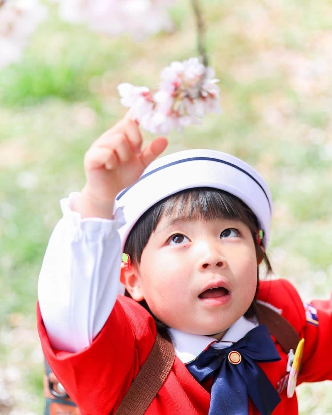 松島有佑のインスタグラム：「ゆずちゃん白ゆり幼稚園入園おめでとう🌸 #幼稚園 #入園式 #川越白ゆり幼稚園」