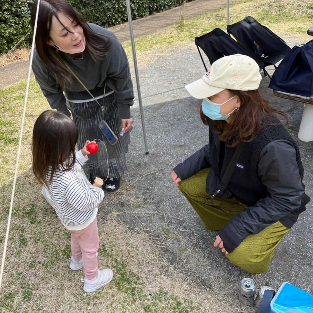 橋本紀代子さんのインスタグラム写真 - (橋本紀代子Instagram)「限界だ！バーベキュー 茄子切ったり、けん玉したり、いどばた会議したり、、 時差投稿📷」4月13日 23時03分 - kiyokohashimoto