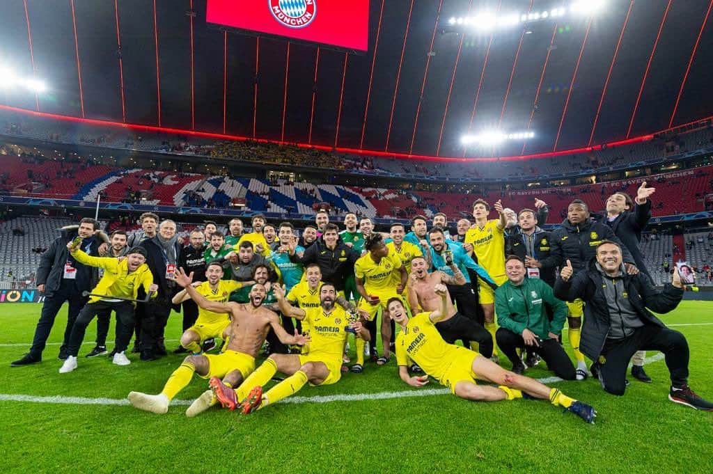 ラウール・アルビオルのインスタグラム：「Fue increíble conseguir el pase a semifinales de la @championsleague en uno de los estadios más espectaculares de Europa ! La fuerza del EQUIPO 💛👊🏻」