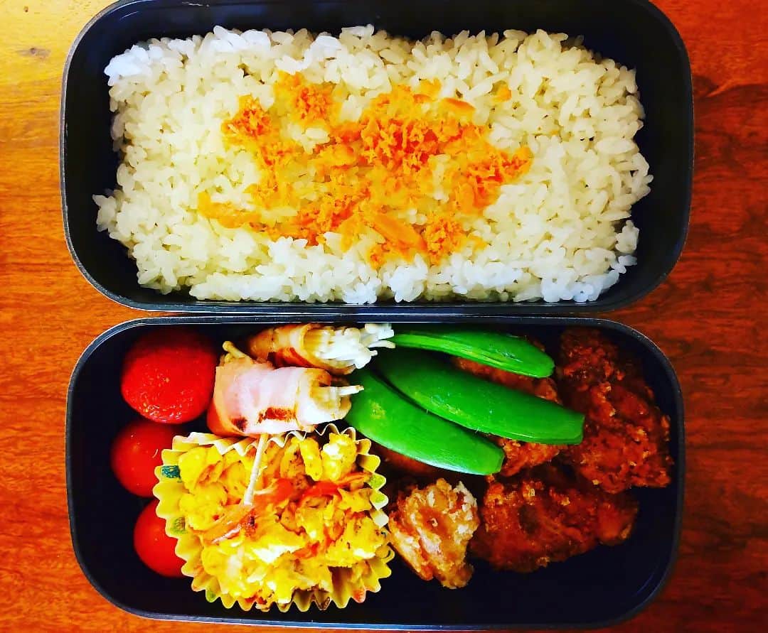 上田悦子さんのインスタグラム写真 - (上田悦子Instagram)「週６日の お弁当生活、始まり始まり〜😋  結局、親ができることは これ位ですもんね☺️  #高校生男子弁当 #レパートリー増やしたい #行ってらっしゃい😊」4月14日 7時23分 - uetsuko