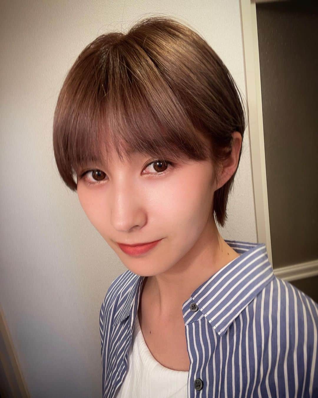 のインスタグラム：「.  イメチェン！After！  ミルクティーベージュです🫖✨  #イメチェン #ミルクティーベージュ #ショートボブ #ショートヘア #ショート女子 #女子野球」