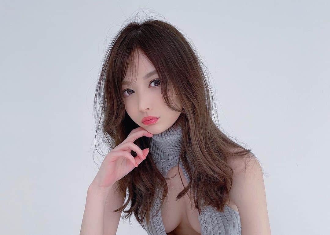 吉見衣世のインスタグラム：「ストーリーの好評だっから載せますね☺️❤️  #撮影#グラビア」