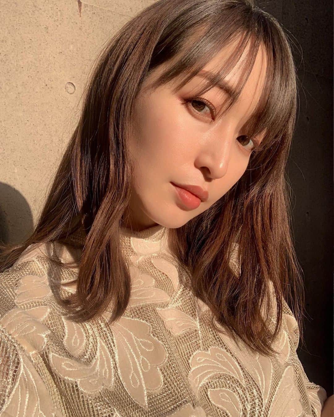 上野なつひのインスタグラム：「Ameri vintageの繊細なセットアップ可愛い…  @amerivintage  #セットアップ　 #ワンピース　 #お出かけコーデ」