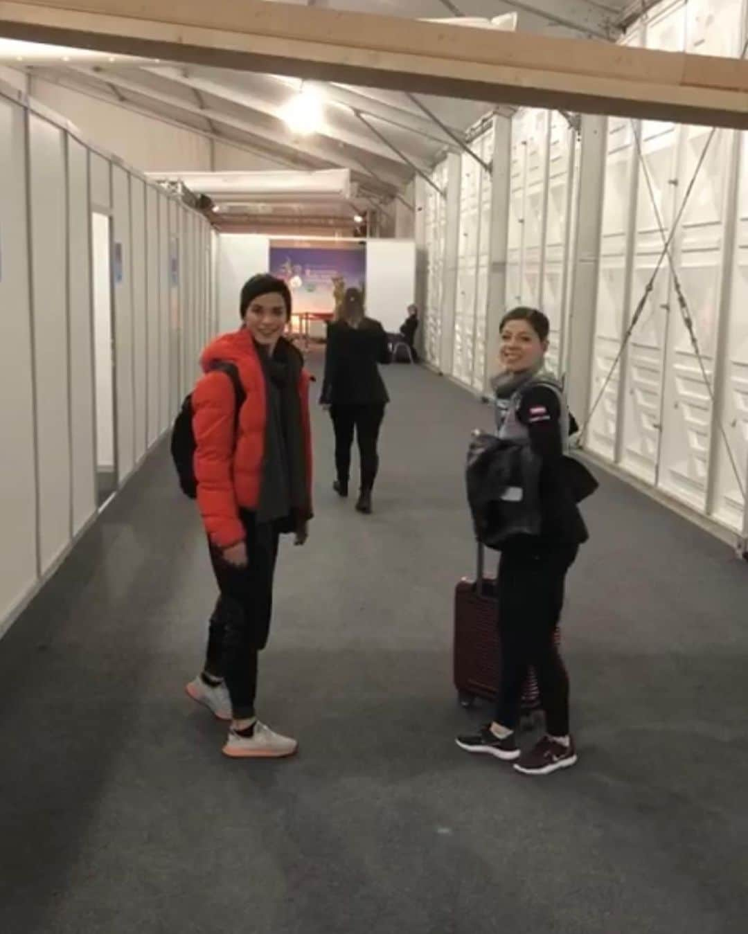 ミリアム・ツィーグラーさんのインスタグラム写真 - (ミリアム・ツィーグラーInstagram)「Some time has gone by since we stepped on the ice for our last competition and I still struggle to put my feelings into words. In summary I really couldn’t have asked for a better event to close this amazing chapter in my life. Thank you to our whole team for getting us to where we are and for taking this incredible journey with us. ❤️ Even though change can be scary I feel amazing and ready to face my new adventures! ✨  📸 @edeaskates」4月14日 20時33分 - miriam_ziegler