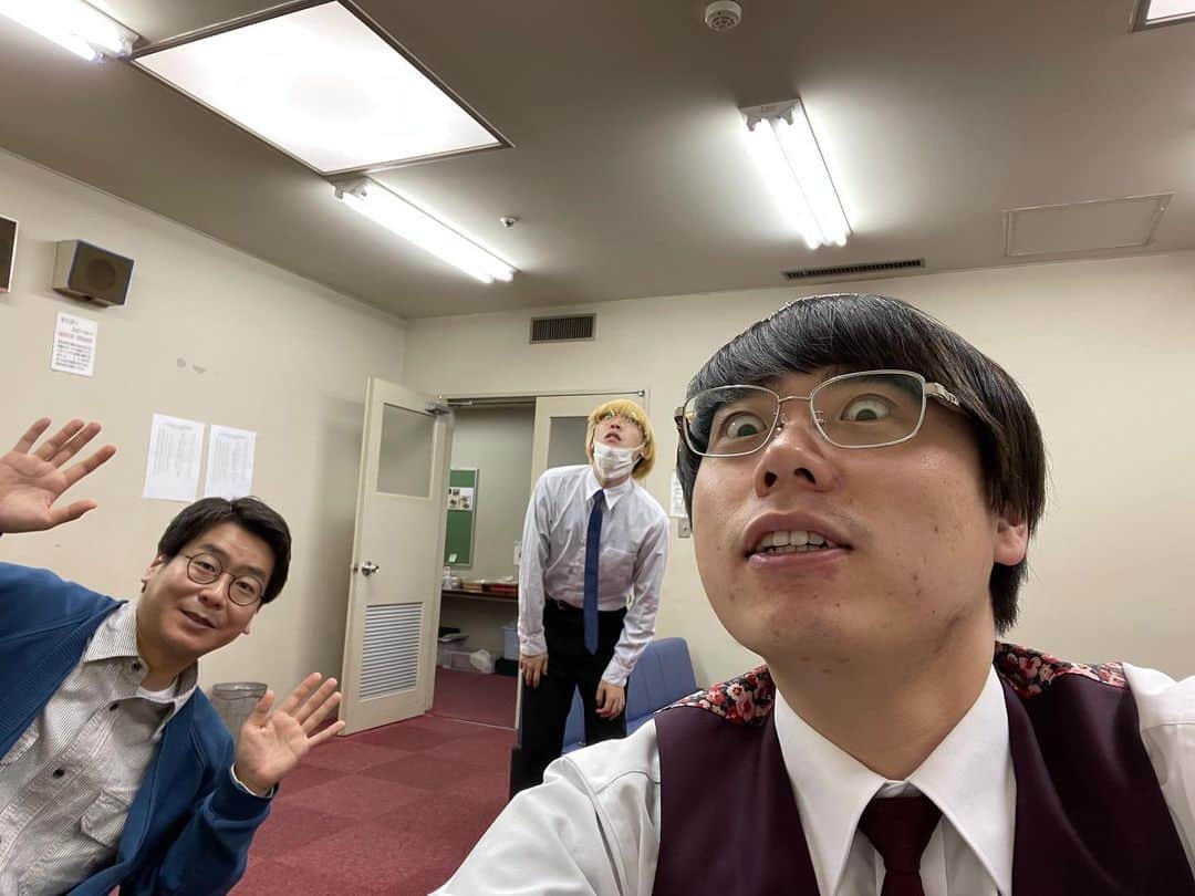 せめる。さんのインスタグラム写真 - (せめる。Instagram)「㊗️10枚たまった㊗️ #目ガンギマリキューティクル兄弟 #お兄ちゃん #ガク さん #いつもお世話になってます。 #最初は初々しい #終盤は慣れてきた #言うとしたら僕 #記念 #いいねせんかい」4月14日 21時24分 - semeru.momo