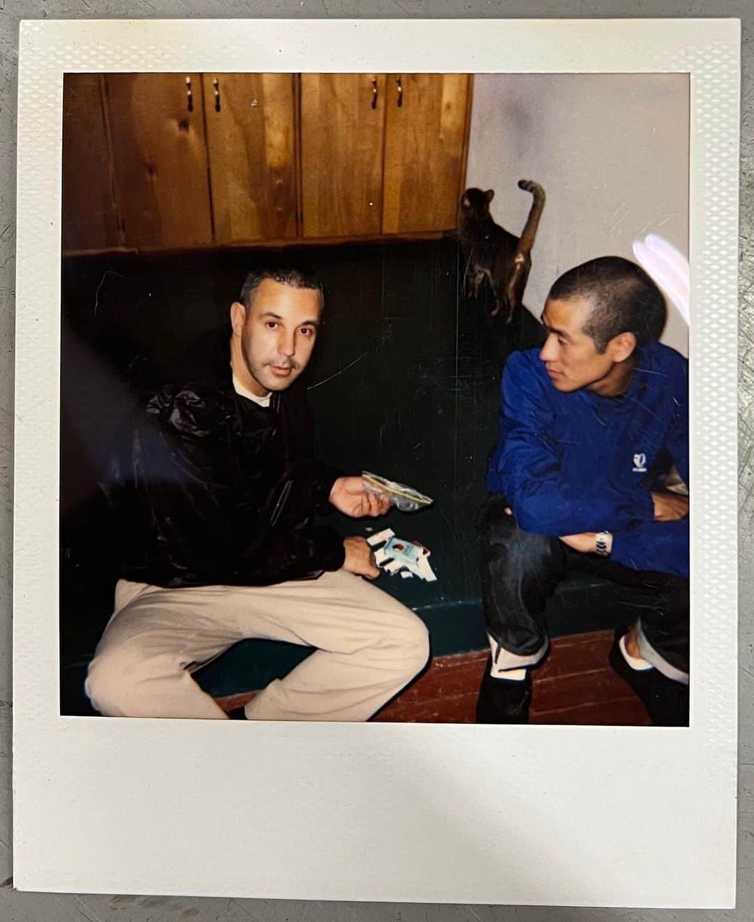 サキャスティックのインスタグラム：「@michael_kopelman_london & I at @ericdunks loft NYC circa 1998.」