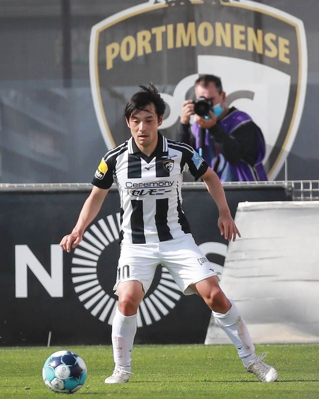 中島翔哉さんのインスタグラム写真 - (中島翔哉Instagram)「遅ればせながら🐒  #portimonense #mizunofootball」4月14日 23時02分 - shoya_nakajima_22