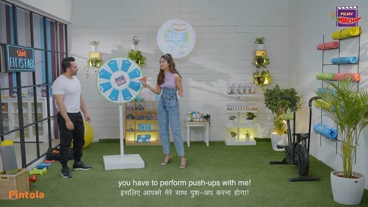 Gaurav Tanejaのインスタグラム：「A conversation with the Flying Beast turned out to be a complete feast😂😋😊 @taneja.gaurav   Episode no. 5 is out now! Head to my InstaStories to check it out.  @filmy.mirchi  . . . . . #PintolaShapeOfYou #ShapeOfYou #Episode5 #Health #wellness #healthylifestyle」