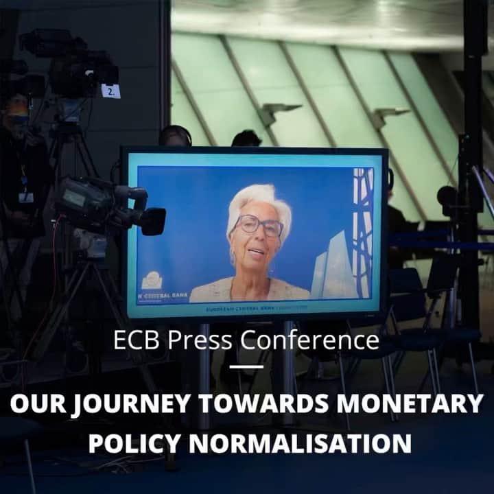のインスタグラム：「We at the ECB are on a journey towards monetary policy normalisation.   At today’s press conference, I spoke about how the journey has begun and how we restated our determination in our latest decisions.   If you’d like to know more about what we decided today and why, here are two ways:   1️⃣ Take a look at our website for a simple explanation   2️⃣ Listen to #TheECBPodcast  The links to both are in my bio!」