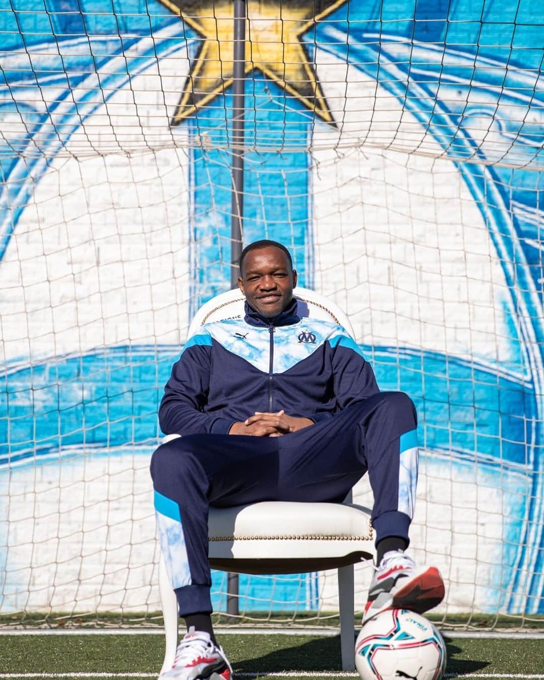 のインスタグラム：「𝙄𝙘𝙤𝙣𝙞𝙘 ✨ @olympiquedemarseille @pumafrance」