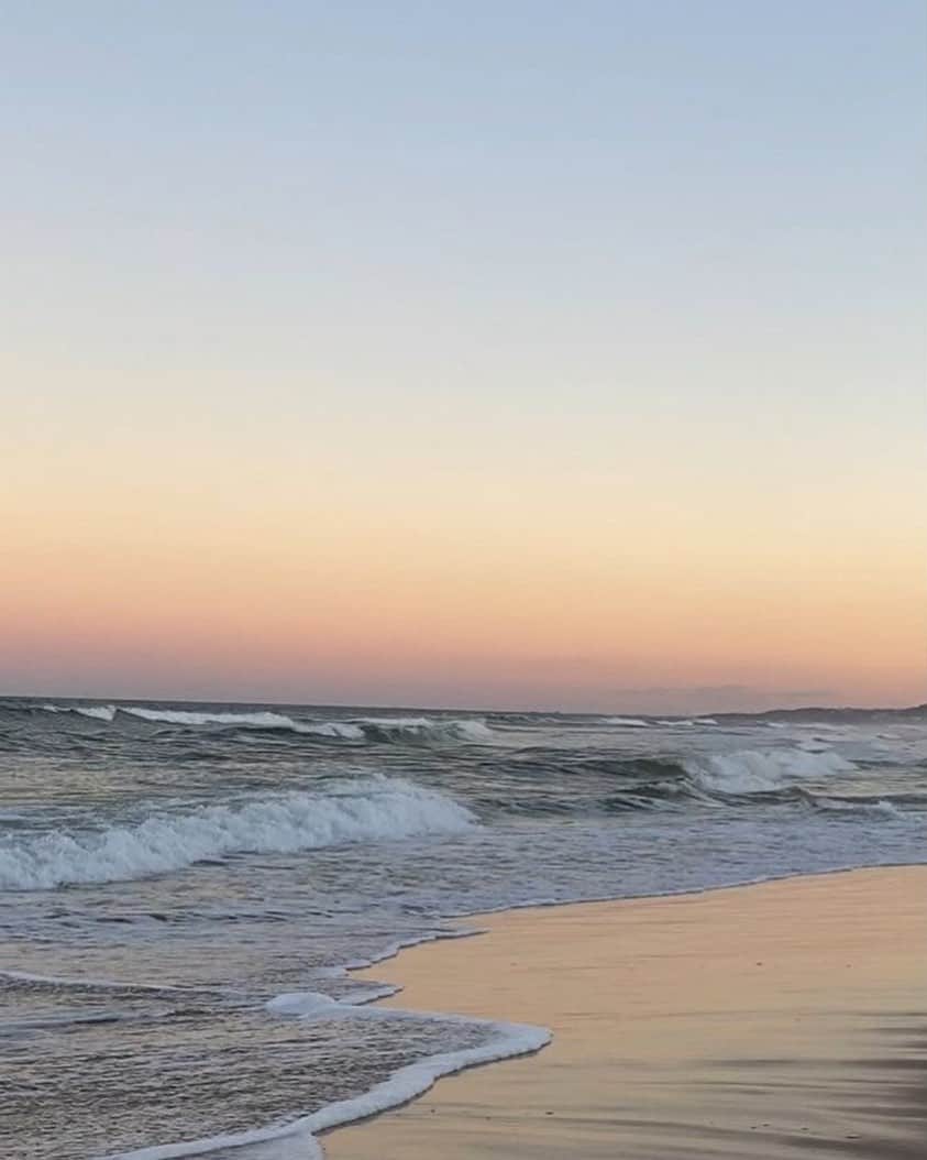宮所舞のインスタグラム：「🤳🌅🫶🏽」