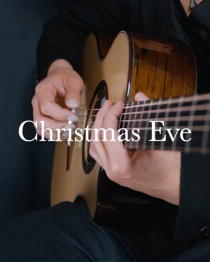 松井祐貴のインスタグラム：「Tatsuro Yamashita “Christmas Eve” / Yuki Matsui 💿Spotify,Apple Music,YouTube  …..  #yukimatsui #松井祐貴 #fingerstyle #fingerstyleguitar #fingerpicking #acoustic #acousticguitar #pickariff @pickariff #guitarsdaily @guitarsdaily #guitarstagram @guitarstagram #solosection #guitarsarebetter @guitarsarebetter #talentedmusicians #riffwars  @riffwars #riffwarsacoustic #pickupmusic #acousticartists #musicians #guitarplayer #instaguitar #Daddario #DaddarioStrings #山下達郎 #christmaseve」