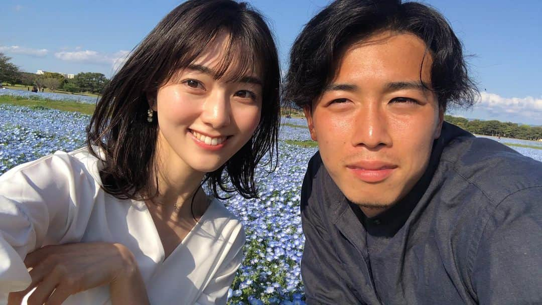 山ノ井拓己さんのインスタグラム写真 - (山ノ井拓己Instagram)「💠☀️👣👫  #ネモフィラ  #海の中道海浜公園  #福岡  #夫婦  #off」4月15日 20時34分 - takumi_yamanoi