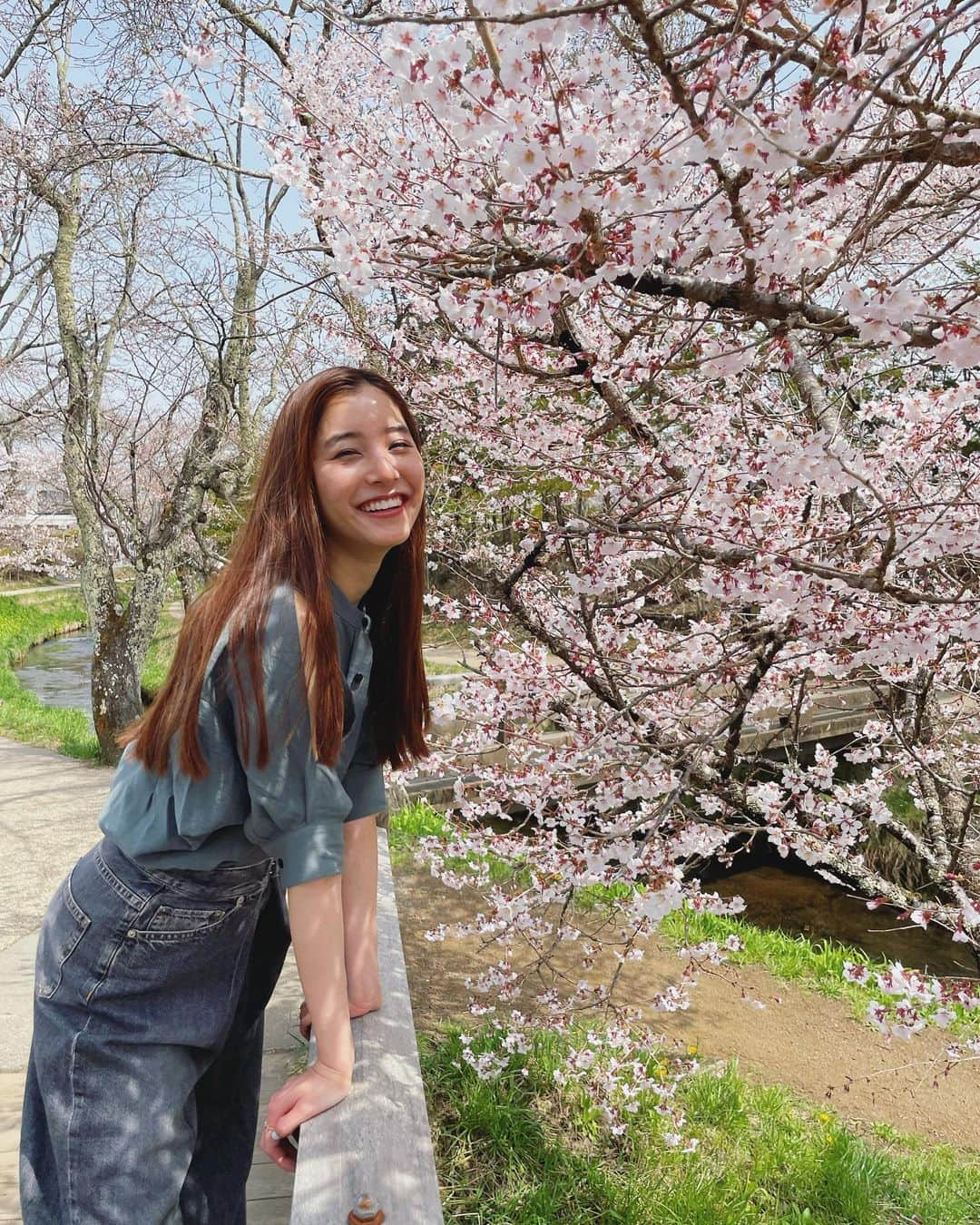 新木優子さんのインスタグラム写真 - (新木優子Instagram)「🌸🌸🌸  tops : @akaneutsunomiya  denim : @johnlawrencesullivan_official」4月15日 20時59分 - yuuuuukko_