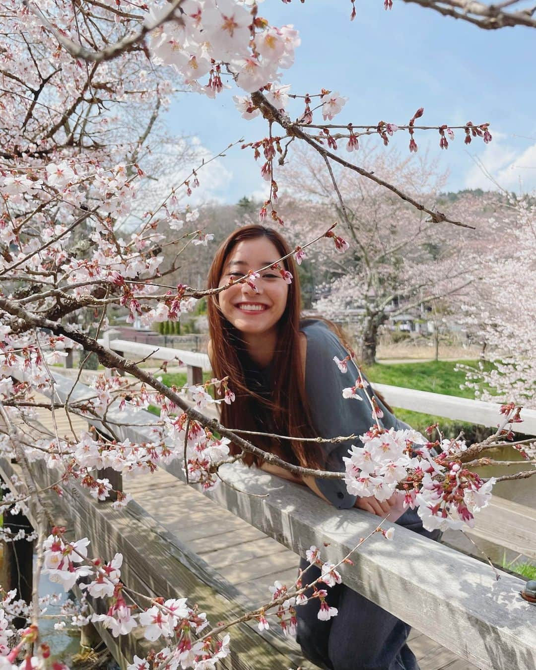 新木優子さんのインスタグラム写真 - (新木優子Instagram)「🌸🌸🌸  tops : @akaneutsunomiya  denim : @johnlawrencesullivan_official」4月15日 20時59分 - yuuuuukko_