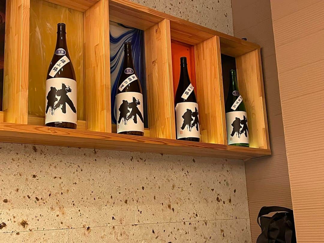 のインスタグラム：「ピロさんの日本酒、並んでます。」