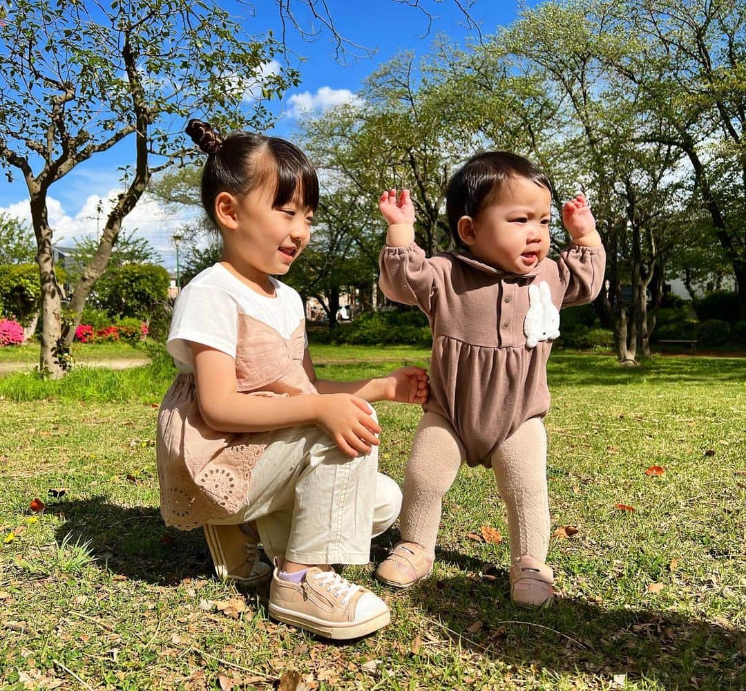 ゆうひなたのインスタグラム：「. . . 今日も公園日和☀️☀️☀️ たーっくさん遊んだよ🥴🤍. . .」