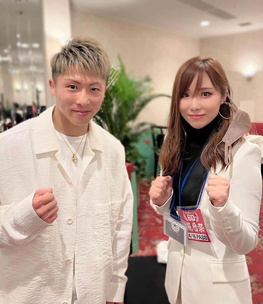 カイリ・セインのインスタグラム：「解説のお仕事前に 某所にて。。 井上尚弥選手と✨ 🥊🥊🥊 ホリプロ繋がりです💡」