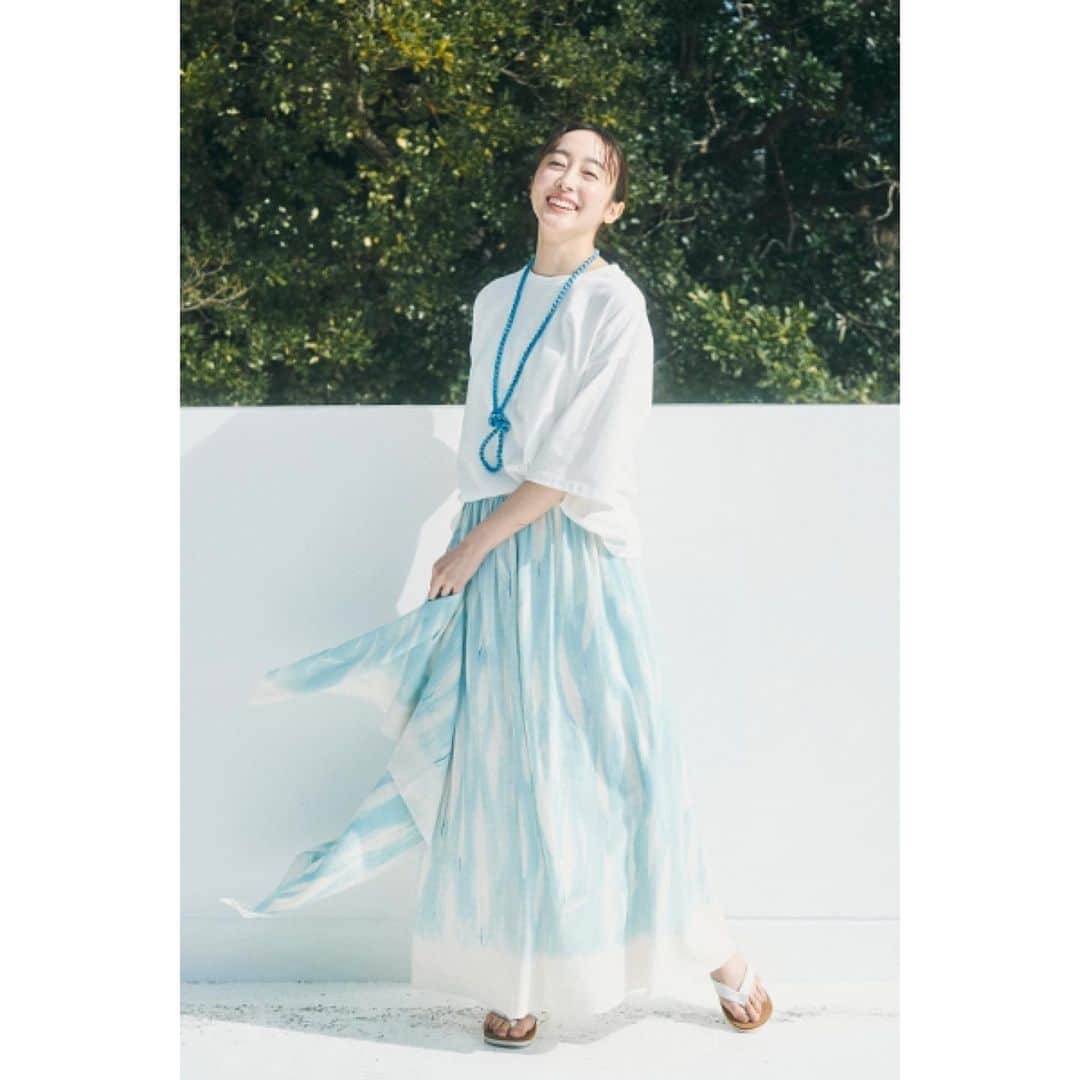 泉見祐希のインスタグラム：「☔️🤍🌿✨ PRISTINE 2022 summer collection  雨 土 rain & soil」