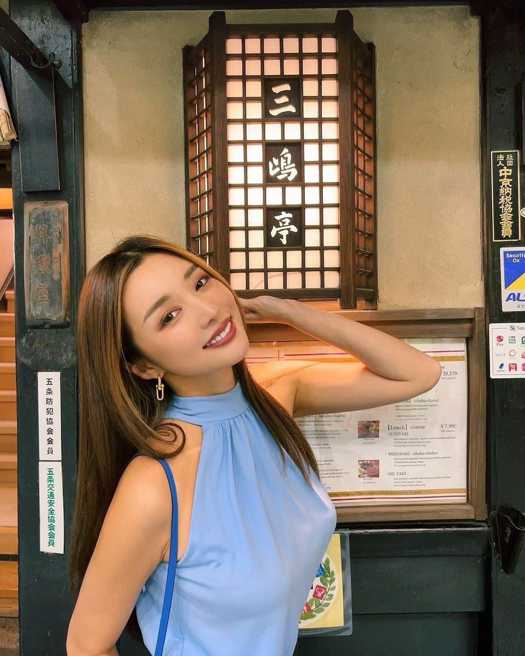 濱野りれさんのインスタグラム写真 - (濱野りれInstagram)「"Mishimatei" in Kyoto. #sukiyaki  It has been for 4 years since my last visit!! Kansai Sukiyaki is a sweet seasoning with plenty of sugar, that is my favorite taste😋 The place of memories feels specially delicious.   . 四年ぶりの"三嶋亭"❣️ 前回から四年も経ってるなんて🥺 甘いすき焼きが好物で我が家のすき焼きも蜂蜜たっぷりなの💕自分にとって思い出の場所ってスペシャル美味しく感じるものよね☺️✨  . #mishimatei #kyotoeats #kyoto #kyotogourmet #kyotojapan #sukiyakibeef #wagyu #wagyubeef #三嶋亭 #三嶋亭本店 #和牛 #京都グルメ #京都ランチ #すき焼き #黒毛和牛」4月16日 12時55分 - riregram