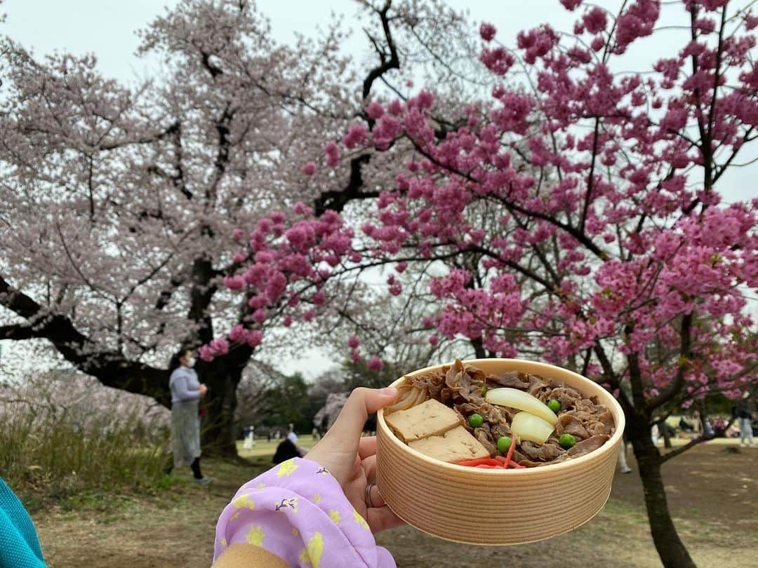 小森美果さんのインスタグラム写真 - (小森美果Instagram)「お花見🌸したときの❣️」4月16日 13時30分 - mika.165