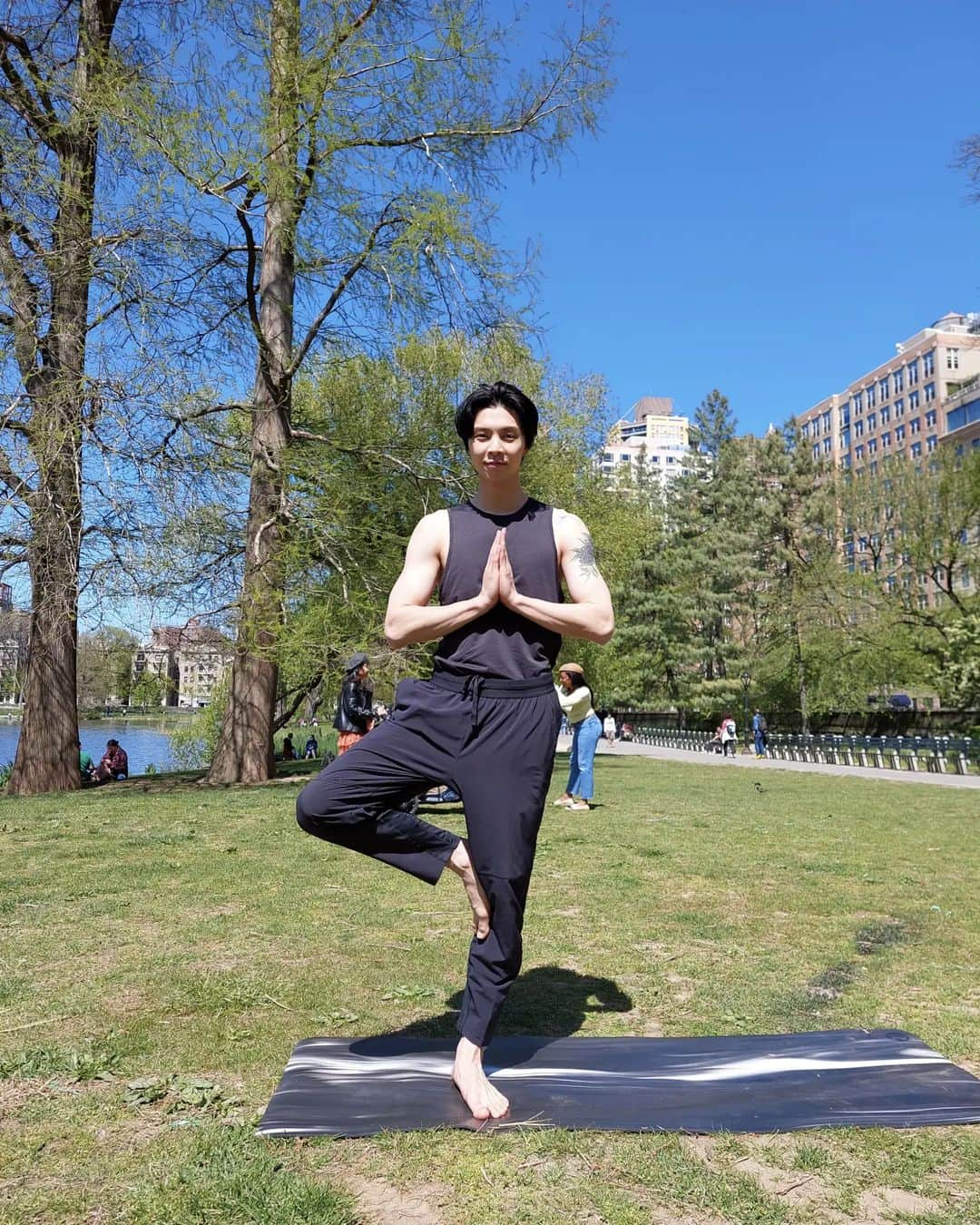 NCTさんのインスタグラム写真 - (NCTInstagram)「bye bye jet lag🙏  #JOHNNY #쟈니 #NCT #NCT127 #NewYork #JCC」5月1日 4時37分 - nct