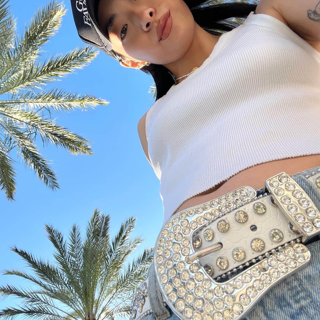 リナ・サワヤマのインスタグラム：「I’m on at 6PM GOBI STAGE DONT miss it !!!!!!!!!! #chaoschella #influencing」