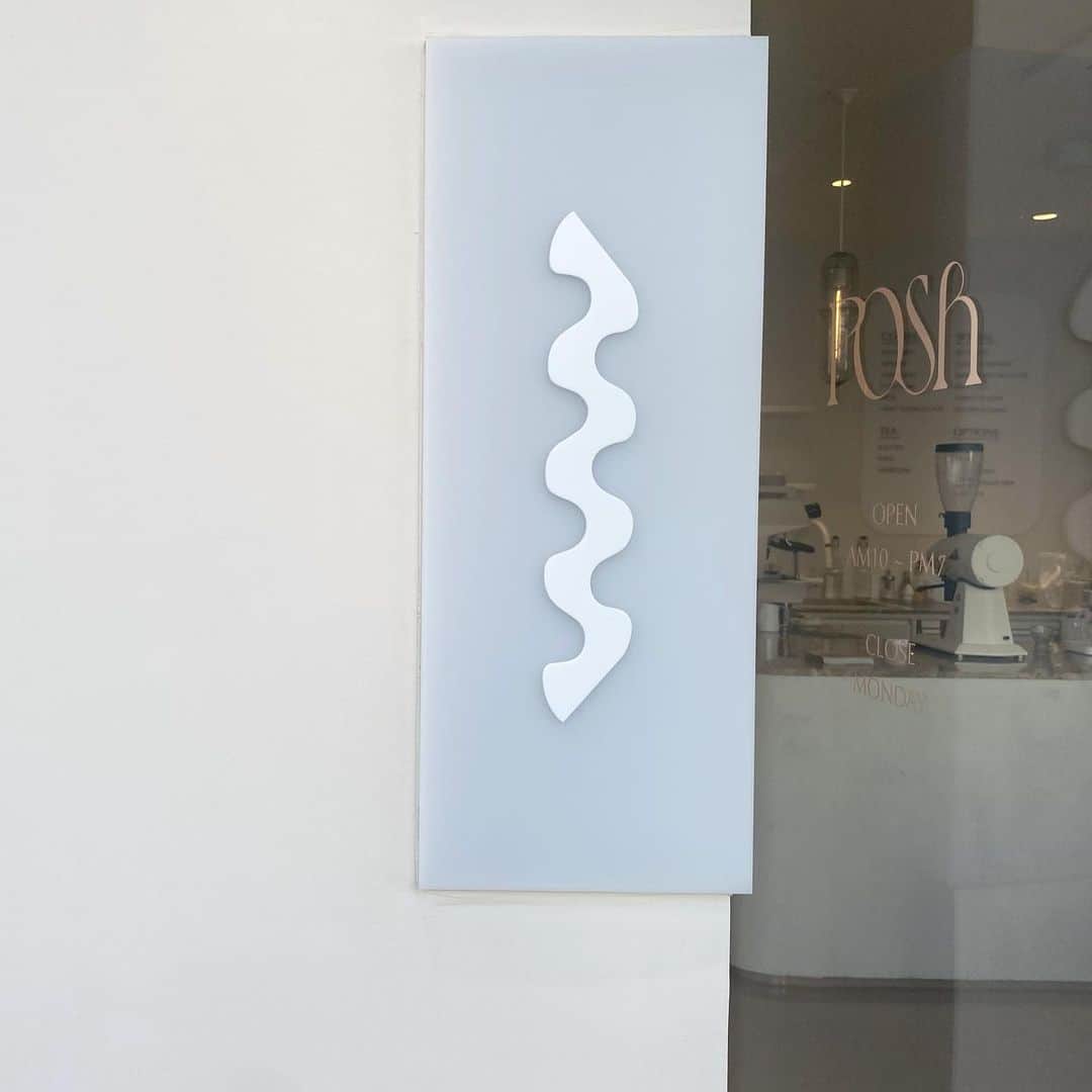 のインスタグラム：「#posh #cafe」