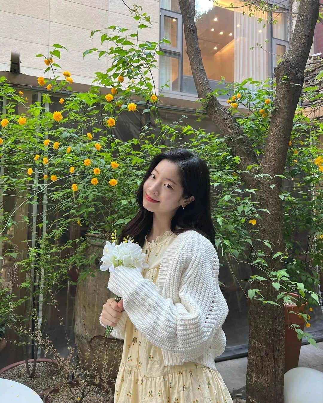 TWICEさんのインスタグラム写真 - (TWICEInstagram)「봄🌼」4月16日 20時52分 - twicetagram