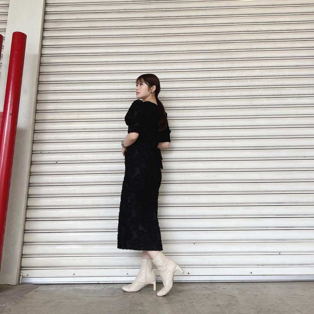 渋谷凪咲さんのインスタグラム写真 - (渋谷凪咲Instagram)「久しぶりに真っ黒着ました🌼  #私服 #なぎ服 #シックなぎ #ootd」4月16日 22時15分 - nagisa_nikoniko