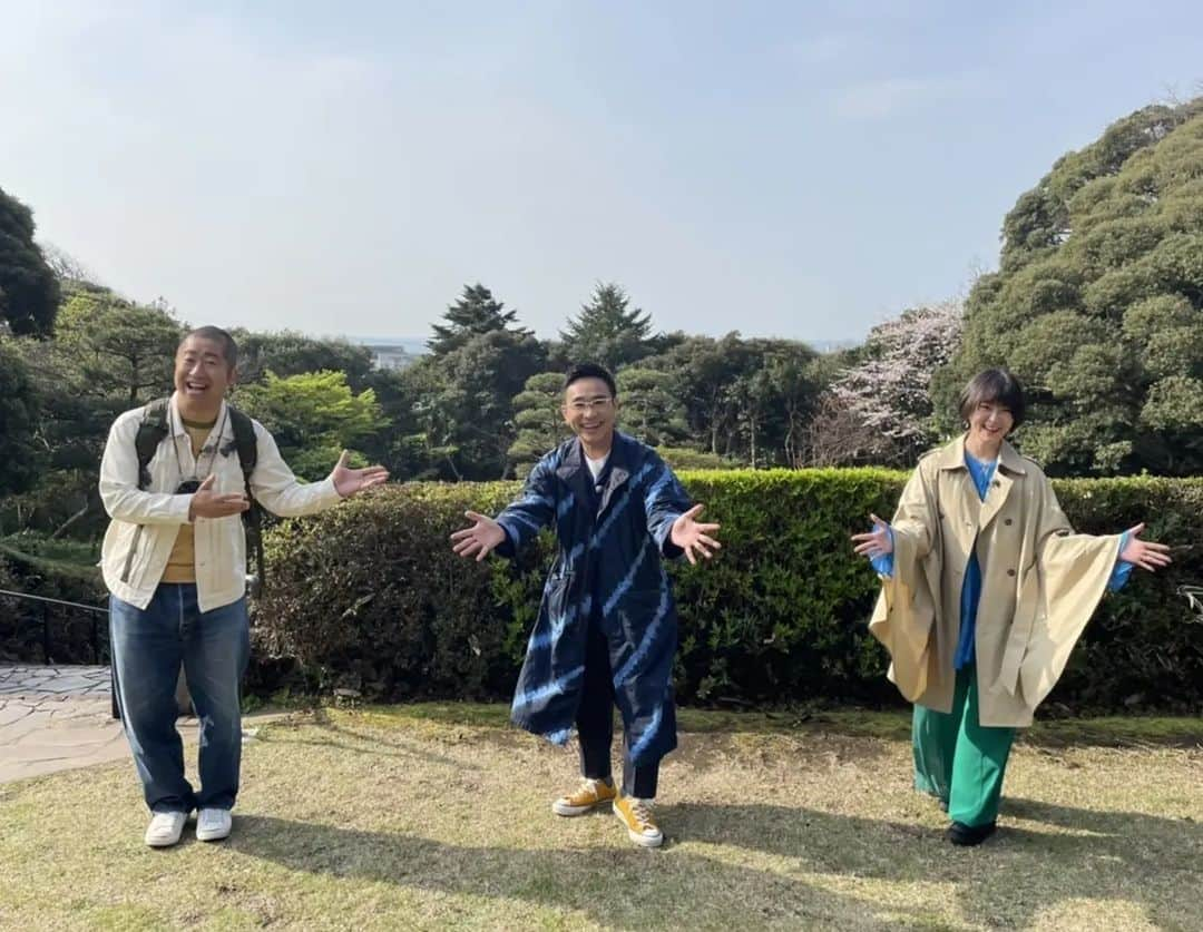 フジテレビ「なりゆき街道旅」さんのインスタグラム写真 - (フジテレビ「なりゆき街道旅」Instagram)「来週4/24(日)の放送はお休みです。次回5/1(日)12:00～放送のなりゆき街道旅は鎌倉をなりゆき旅！旅人は八嶋智人＆貫地谷しほり。銭洗弁財天でお参り＆絶品葉山牛に舌鼓。しかけ絵本体験に大はしゃぎ！八嶋智人、奥様とのなれそめ話も…。お楽しみ☆ #なりゆき街道旅  #フジテレビ  #鎌倉  #ハライチ澤部  #八嶋智人  #貫地谷しほり  #銭洗弁天  #葉山牛  #しかけ絵本」4月17日 13時58分 - nariyuki_kaido_tabi