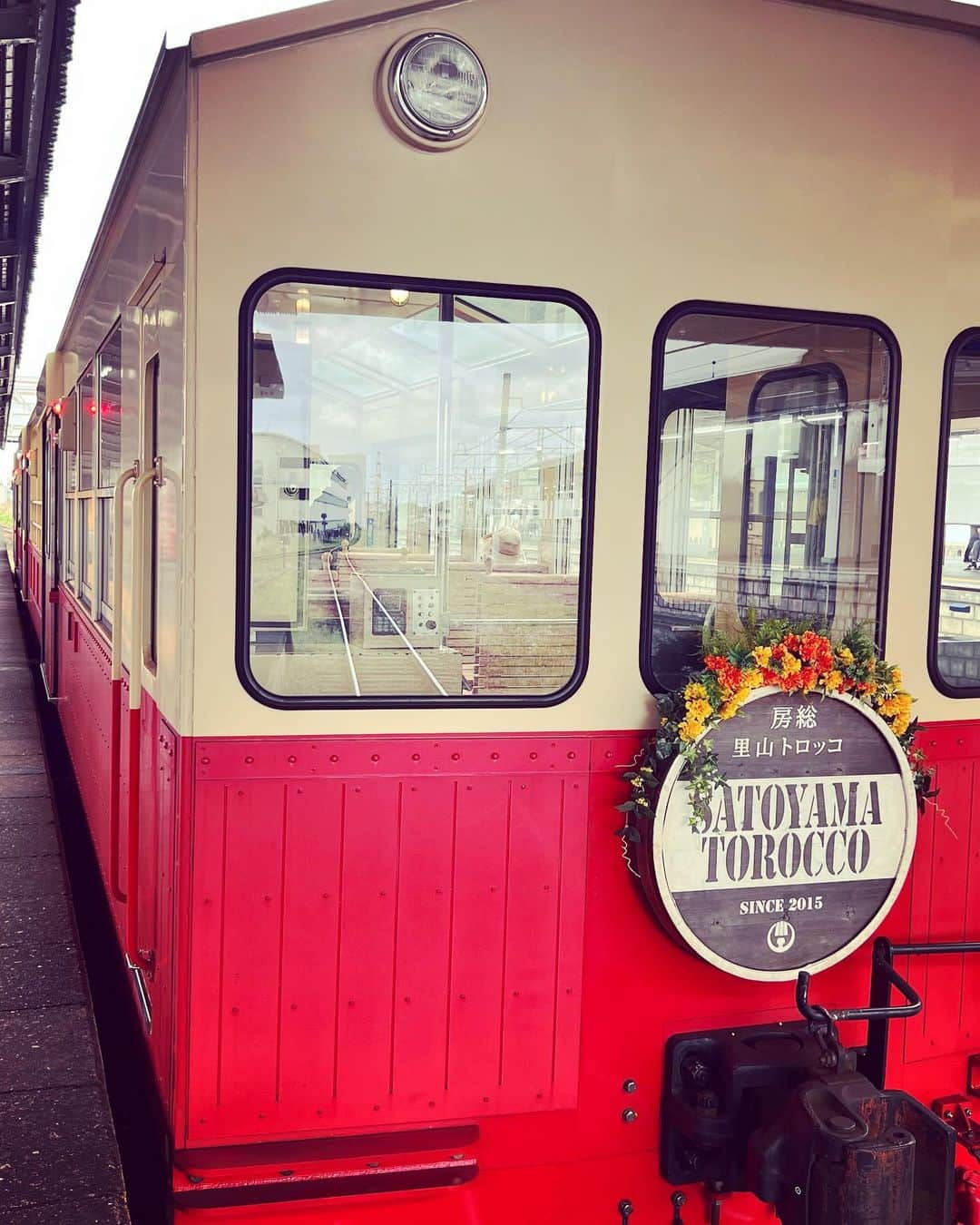 植原みゆきのインスタグラム：「トロッコ列車でガタゴトと♪  #トロッコ列車」