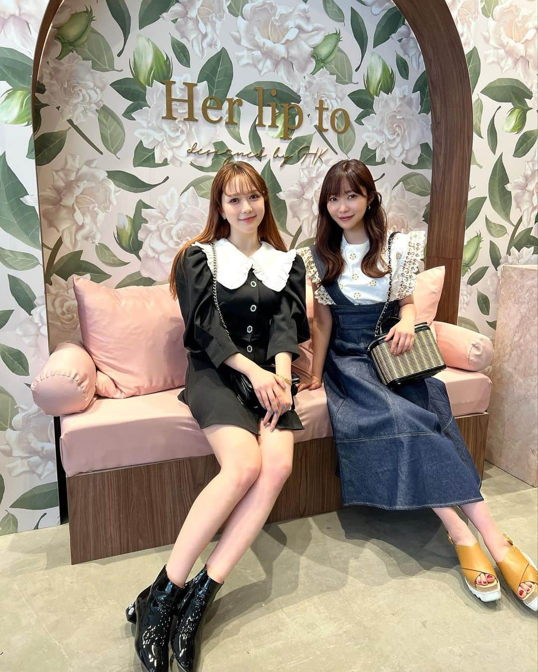 村重杏奈さんのインスタグラム写真 - (村重杏奈Instagram)「さしさんと @herlipto の展示会に🐈♡ 空間も服も可愛くて幸せでした😵♡  #さしさんといると #自分まで細い気持ちになって #Sサイズの服ばっかり見ちゃう魔法にかかります #痩せようと誓った5分後 #ピザ爆食い　#美味しくて幸せ #世界で1番幸せな脳してます」4月17日 16時40分 - hktanna4848