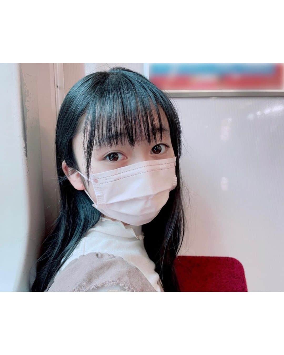 横溝菜帆のインスタグラム：「🌷  あっという間に過ぎた春休みの写真を何枚か☺️ 熱海と伊豆シャボテン公園です。  熱海では、コーヒー専門店で コーヒーぜんざいを食べて、 あまりの美味しさにびっくり☕️  シャボテン公園では、 初めてカピバラに餌をあげました 🦫 どんどん集まってきてすごく可愛いかったです✨  また行きたいな~🥰  #熱海 #伊豆シャボテン公園 #カピバラ #横溝菜帆」