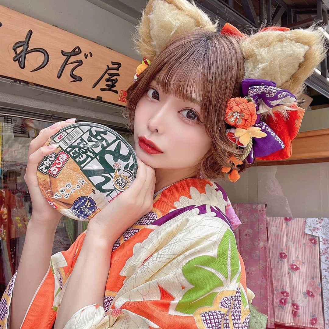 米倉みゆさんのインスタグラム写真 - (米倉みゆInstagram)「「ぼくのそばにきみがいる」🦊🧡 · 2年ぶりのどんぎつね🍁 #きつねっこクラブ 大人verです。似合う？？🥹 . . . . .  #さわだ屋どうぶつ  #さわだ屋 #さわだ屋袴 #さわだ屋浴衣 #さわだ屋着物 #着物 #着物ヘア #着物コーディネート #着物レンタル #着物デート #着物女子 #袴 #袴レンタル #可愛い着物 #和装 #和装ヘア #和装ヘアアレンジ #和服 #和服美人 #浅草 #浅草着物レンタル #浅草デート #浅草さわだ屋 #japanese #japan_daytime_view #japanesegirl #japantrip #japan #どんぎつね」4月17日 18時24分 - yone__miyu630