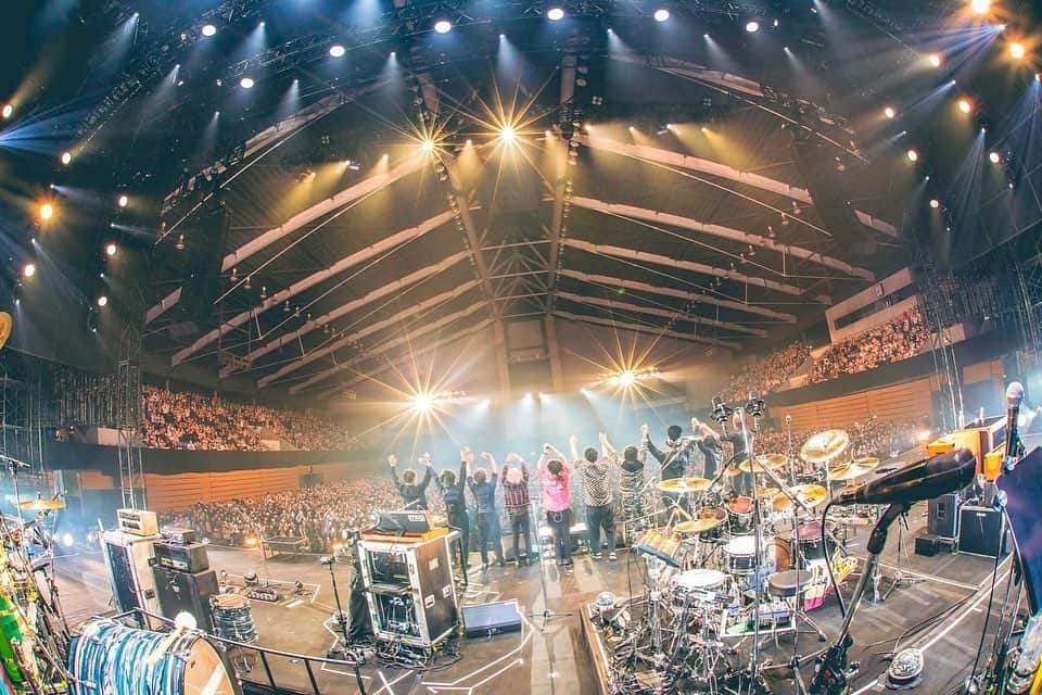 のインスタグラム：「【tour 2021-2022 - #Editorial -】  2022.4.15,16,17 松江市総合体育館  Photo by：渡邉一生 @nabespg」