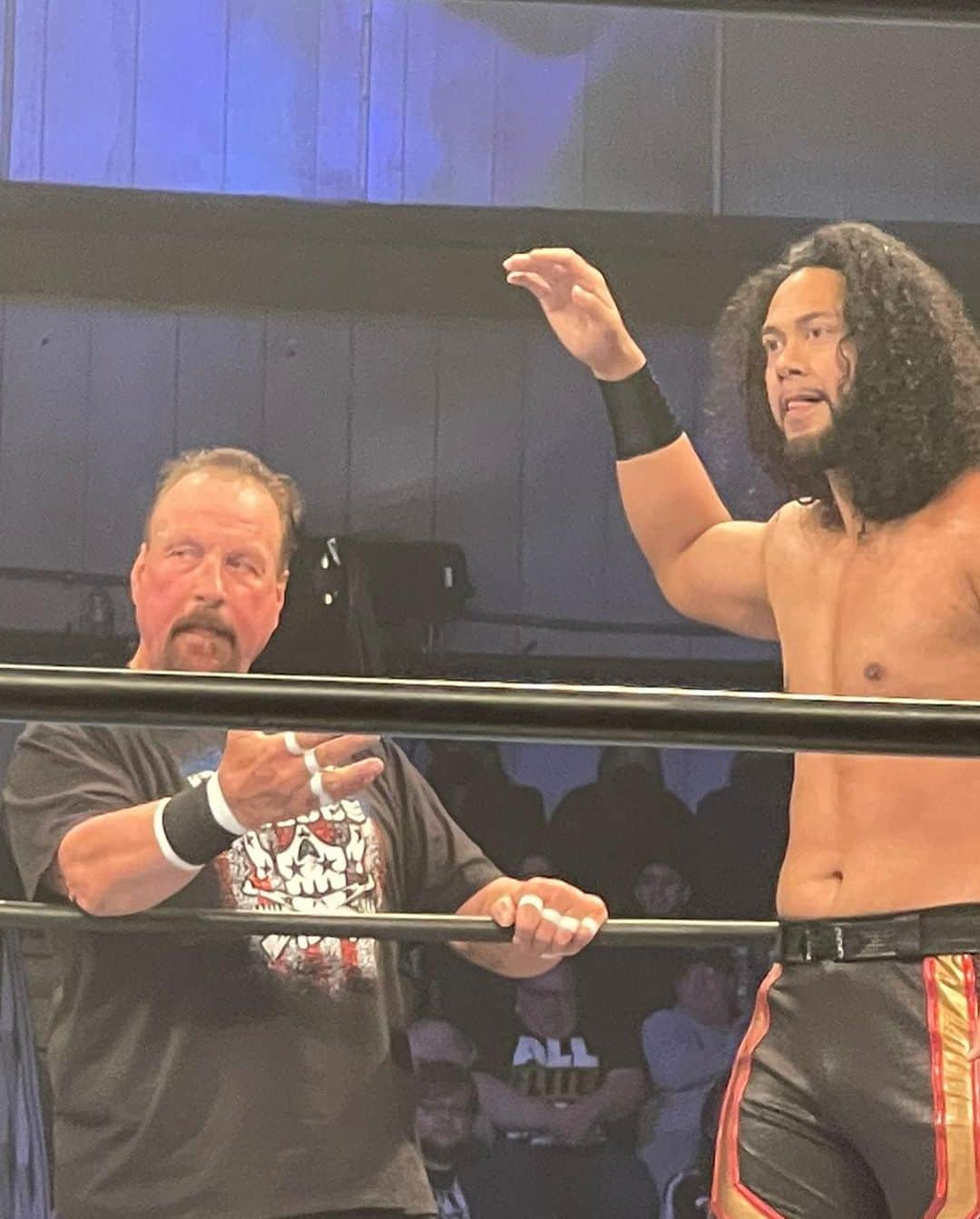 スコット・ノートンさんのインスタグラム写真 - (スコット・ノートンInstagram)「Thank you #bulletclub! It felt great to be back in the ring especially with #goodbrothers @machinegunka @the_biglg along with #aces @hiku_leo @dashingchrisbey @jaywhitenz #4life #toosweet #njpw #njpwworld #scottnorton #overthetop」4月18日 6時20分 - scottflashnorton