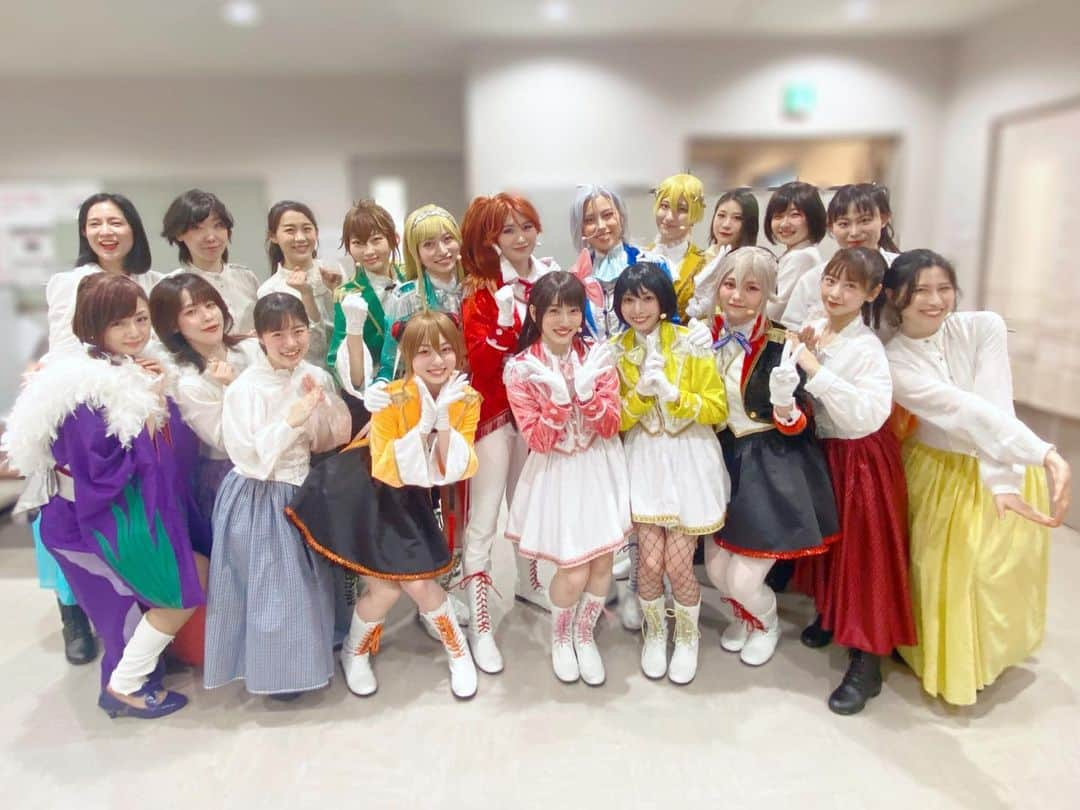 片山萌美さんのインスタグラム写真 - (片山萌美Instagram)「#舞台新サクラ大戦  #桜歌之宴二幕   美しい景色と満開の拍手の音色を いつも本当に ありがとうございます💜💜💜  また夢の続きが みられますように...💫」4月17日 22時48分 - moet_mi