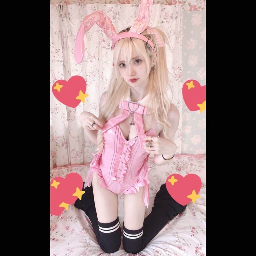 赤木クロのインスタグラム：「バニー🐰💘  #anime #animegirl #animejapan #animeworld #japan #japanesegirl #日本 #サブカル #漫画 #comic #cos #cosplay #cosplayer #cosplaygirl #cosplayers #コスプレ #コスプレイヤー  #gravure  #lingerie  #일본여자 #코스프레 #그라비아 #角色扮演 　#덕후 #คอสเพลย์ #cosplayphotography #cosplayphoto #cosplaymakeup #bunnygirl #バニーガール」